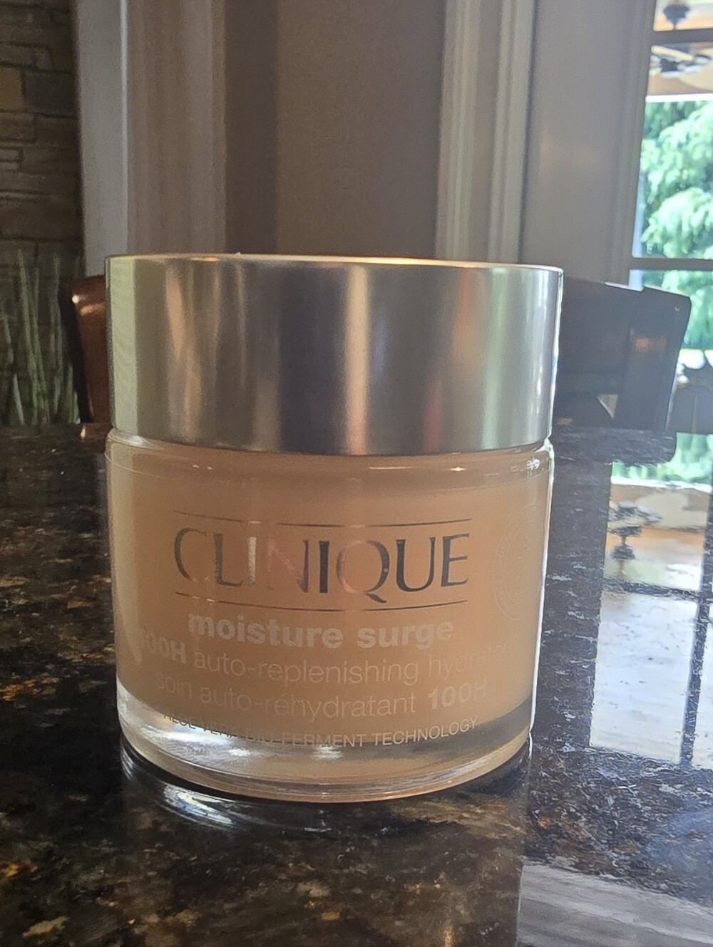 NEW! Clinique Moisture Surge 100H 2.5 oz.